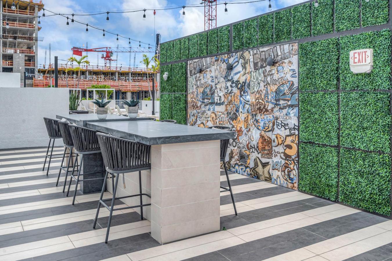 Amazing 3 Bed Unit In Dwntwn Miami With Free Parking Lägenhet Exteriör bild