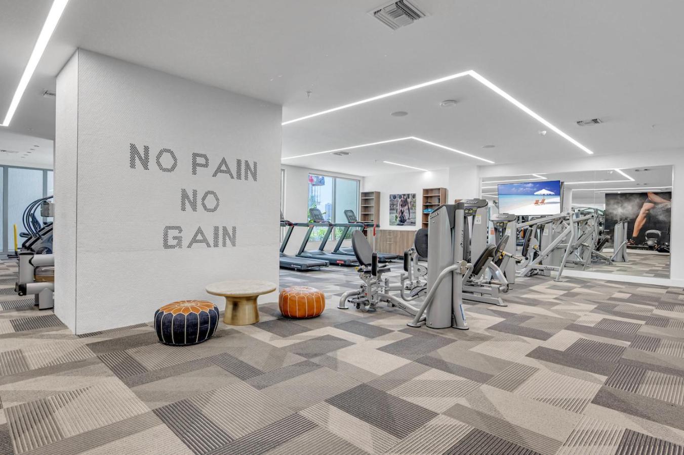 Amazing 3 Bed Unit In Dwntwn Miami With Free Parking Lägenhet Exteriör bild
