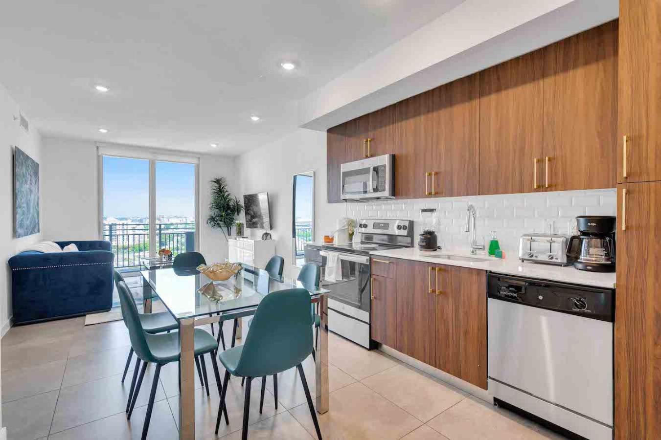 Amazing 3 Bed Unit In Dwntwn Miami With Free Parking Lägenhet Exteriör bild